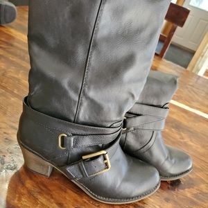 Black cowboy boot style Bongo size 7